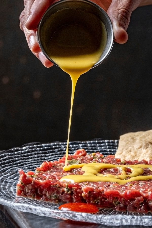platos en la terraza del gourmet